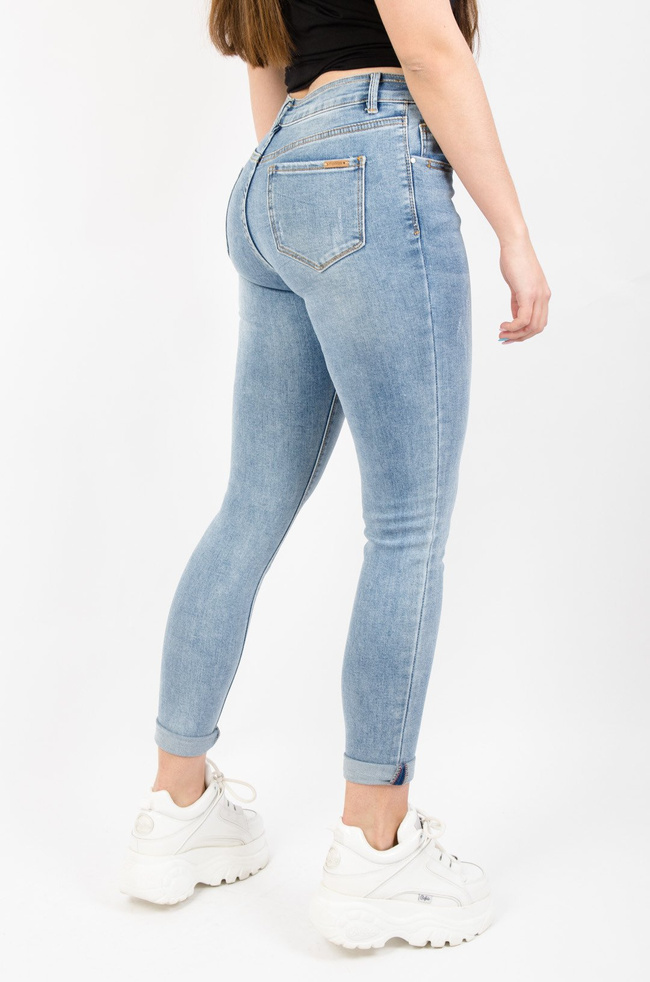 JASNE SPODNIE JEANSOWE Z WYSOKIM STANEM