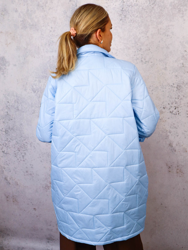 PIKOWANY PŁASZCZ ZAPINANY NA ZŁOTE GUZIKI- NIEBIESKI