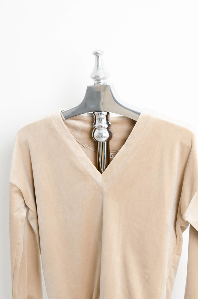 KOMPLET DRESOWY WELUROWY- BEŻOWY