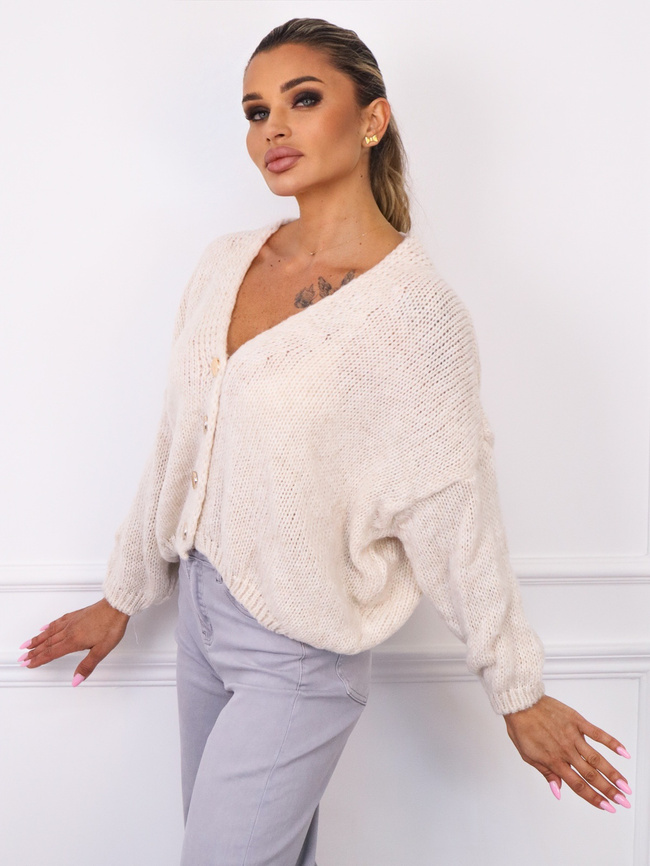 LUŹNY SWETER ZE ZŁOTYMI GUZIKAMI- BEŻOWY