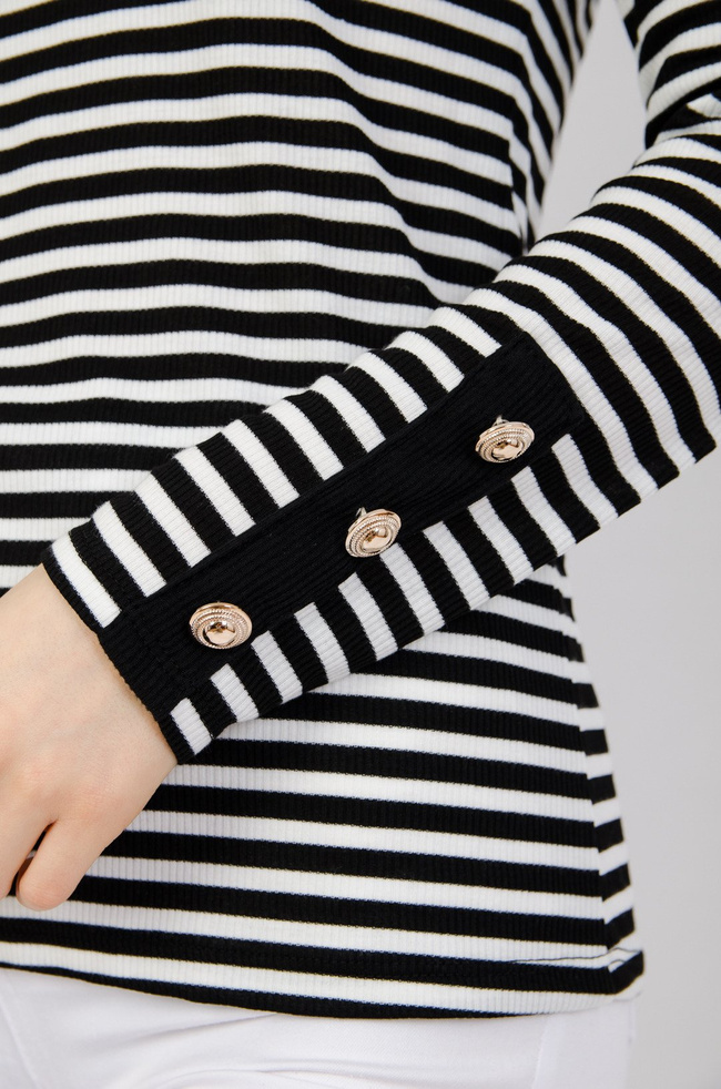 Prążkowana bluzka w biało czarne paski
