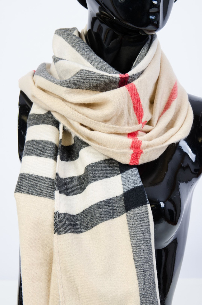 SZAL W KRATĘ W KOLORZE BEŻOWYM 