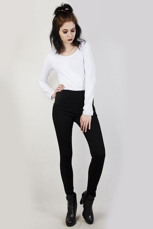 Czarne spodnie typu tregginsy, z gumą w pasie