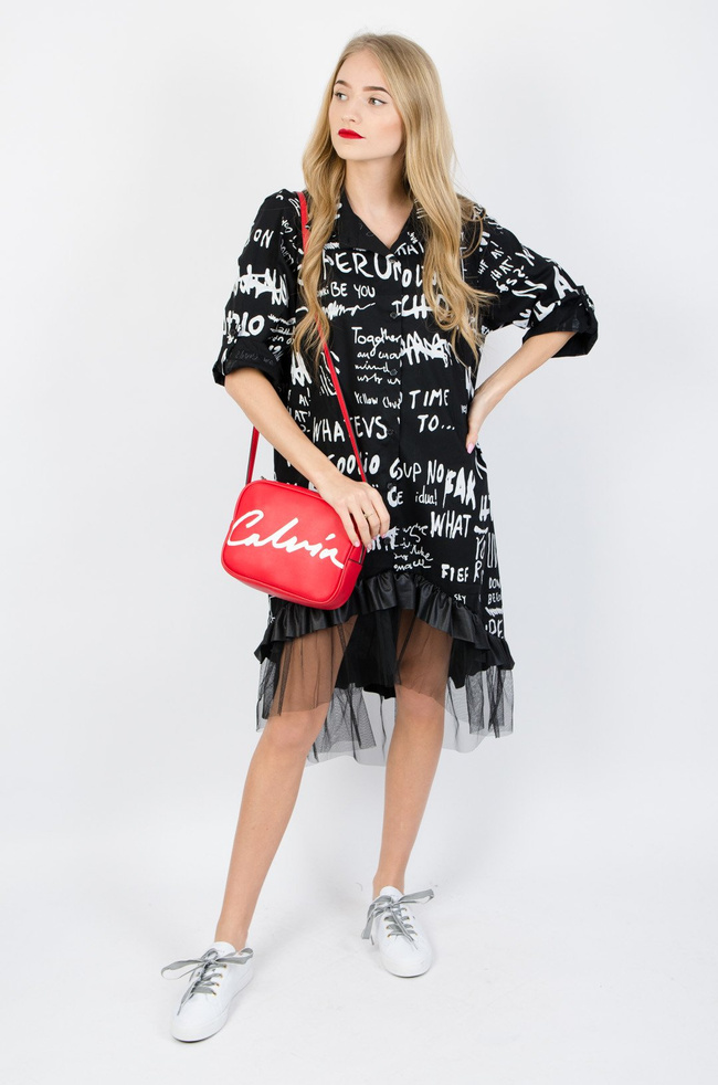 CZARNA KOSZULOWA SUKIENKA/TUNIKA Z NAPISAMI 