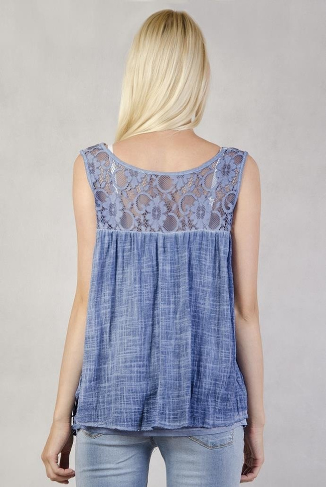Bluzka podwójna z ozdobną koronką niebieska