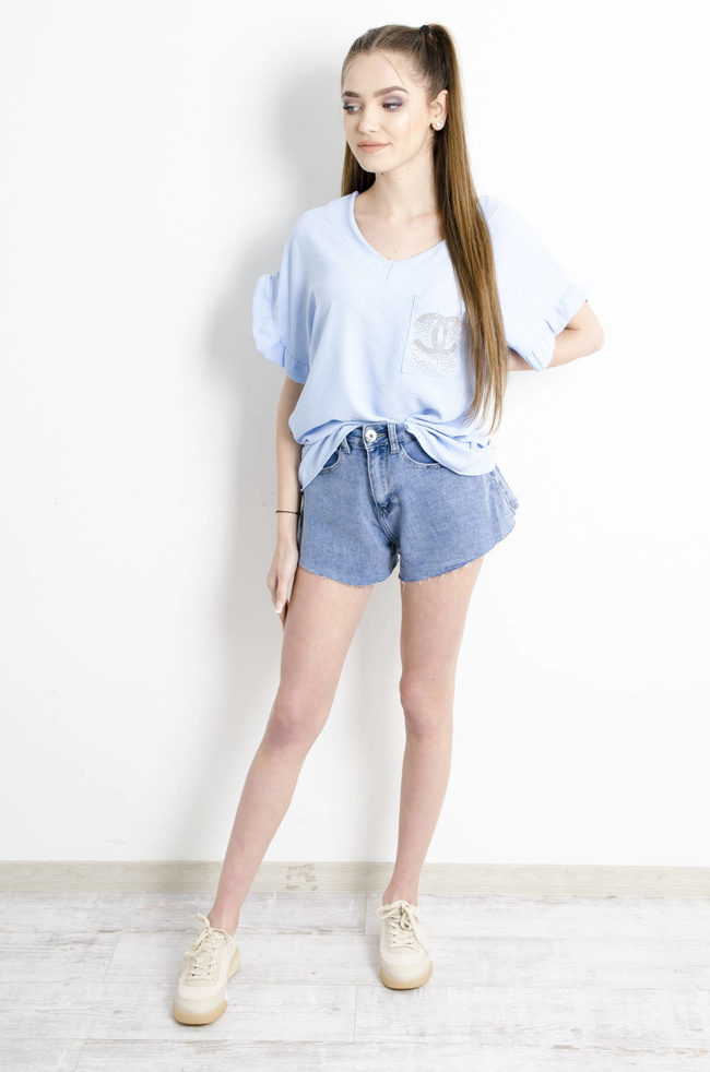 T-SHIRT Z OZDOBNYM ŁAŃCUSZKIEM I FALBANKAMI PRZY RĘKAWACH- NIEBIESKI