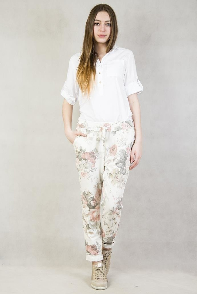 Spodnie dresowe w kwiaty