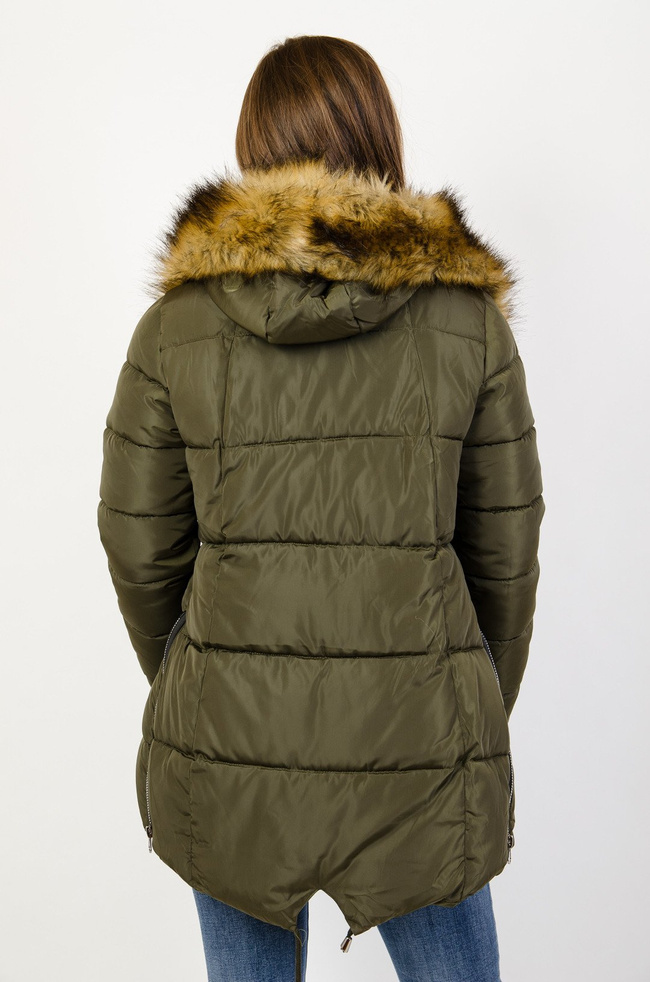 Zielona ocieplana kurtka z zamkami po bokach