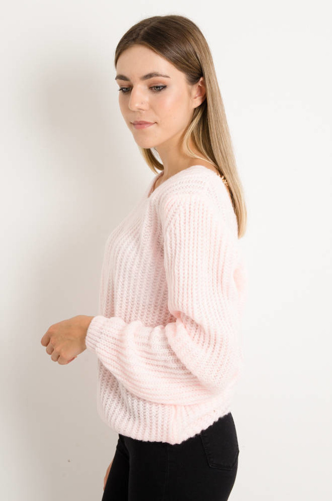SWETER Z ŁAŃCUSZKIEM- JASNO-RÓŻOWY