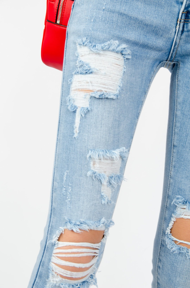 SPODNIE JEANSOWE Z DZIURAMI