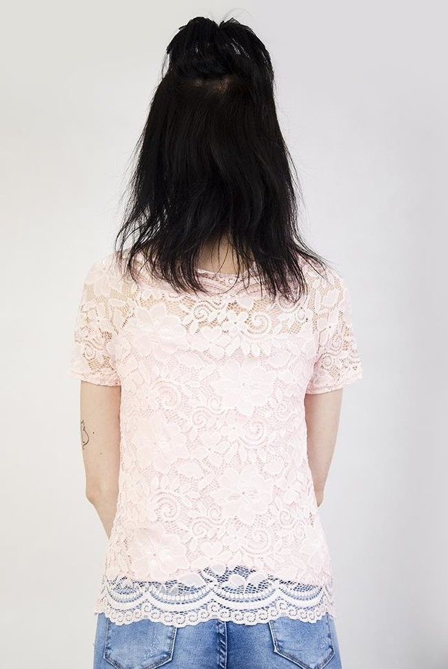 Jasnoróżowa bluzka koronkowa
