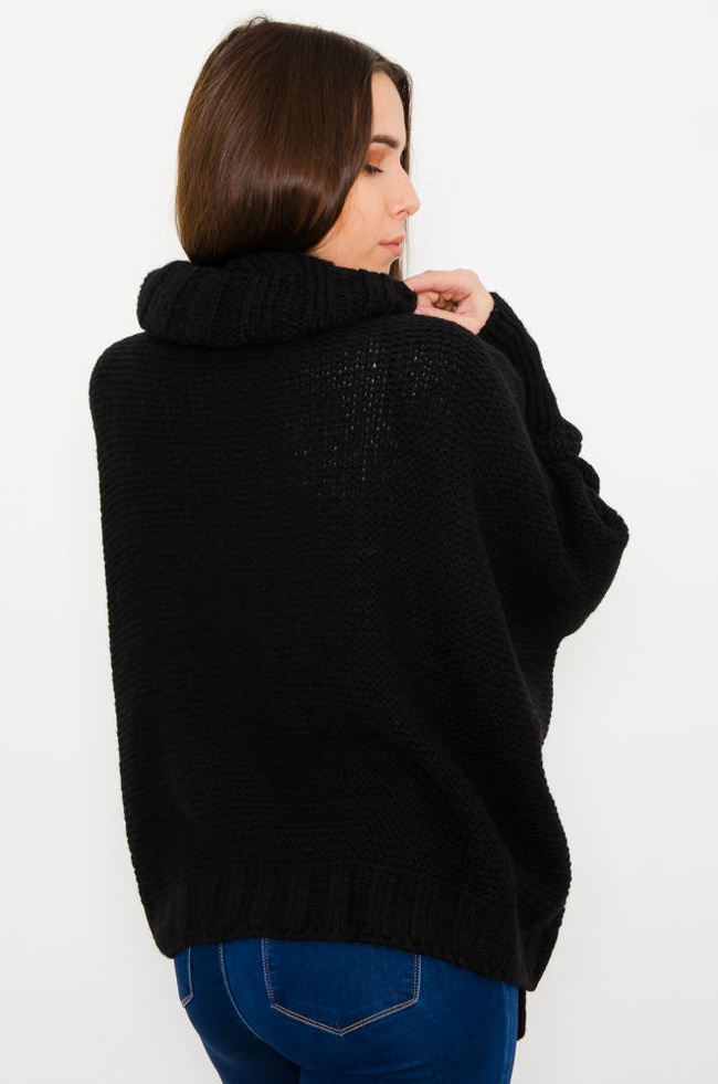 CZARNY ASYMETRYCZNY SWETER- NIETOPERZ