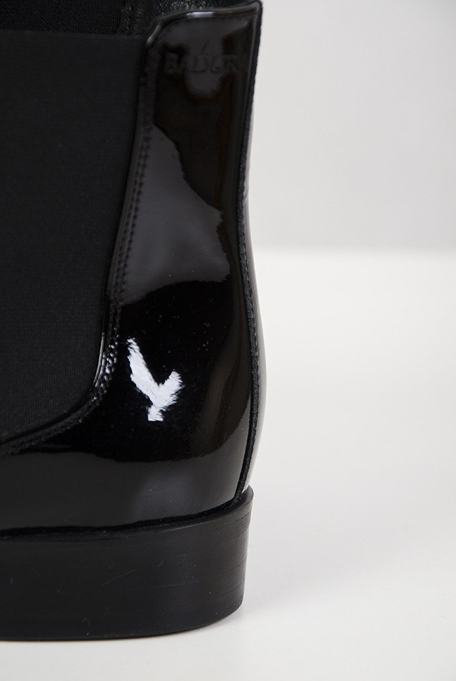 Badura lakierowane czarne sztyblety