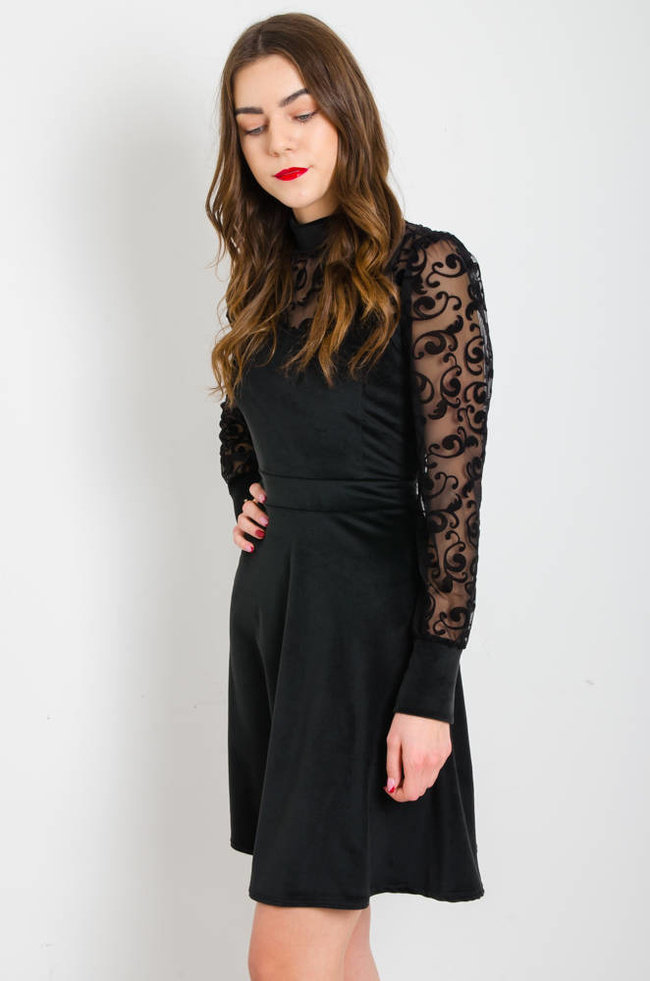 CZARNA WELUROWA SUKIENKA MINI Z WSTAWKAMI Z SIATKI