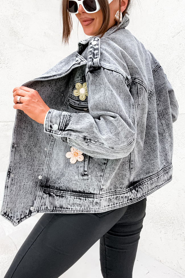 KURTKA JEANSOWA  RAMONESKA Z NASZYWKĄ W KWIATY- SZARA