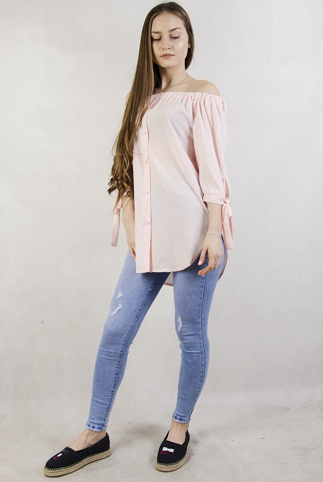 Jasnorózowa bluzka hiszpanka z koralikami