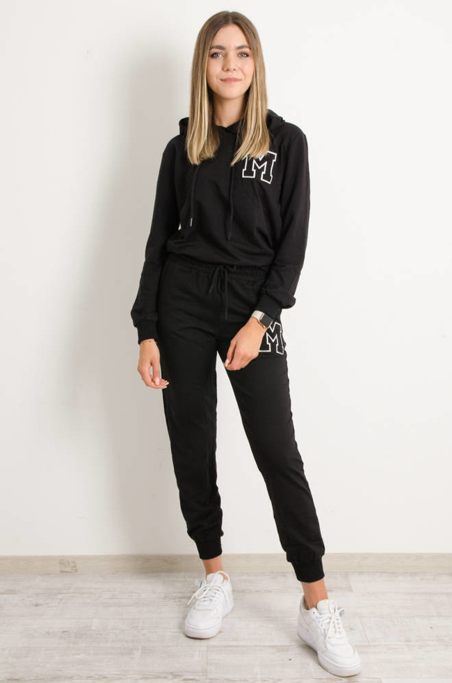 KOMPLET DRESOWY Z OZDOBNĄ NASZYWKĄ- CZARNY