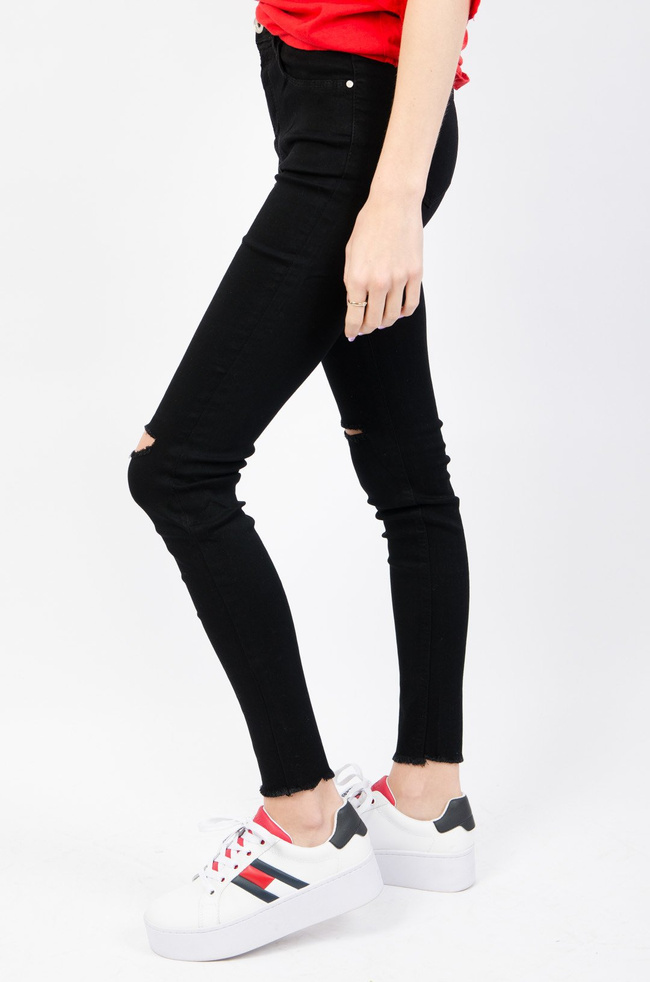 CZARNE SPODNIE SKINNY Z ROZCIĘCIEM NA KOLANACH 