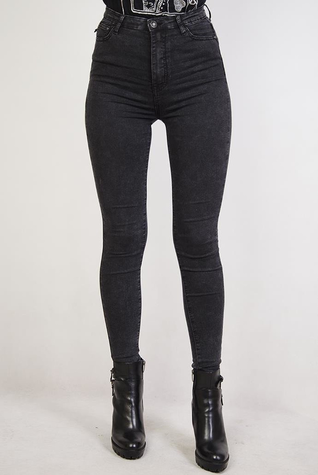 Ciemnoszare, marmurkowe spodnie jeansowe z wysokim stanem