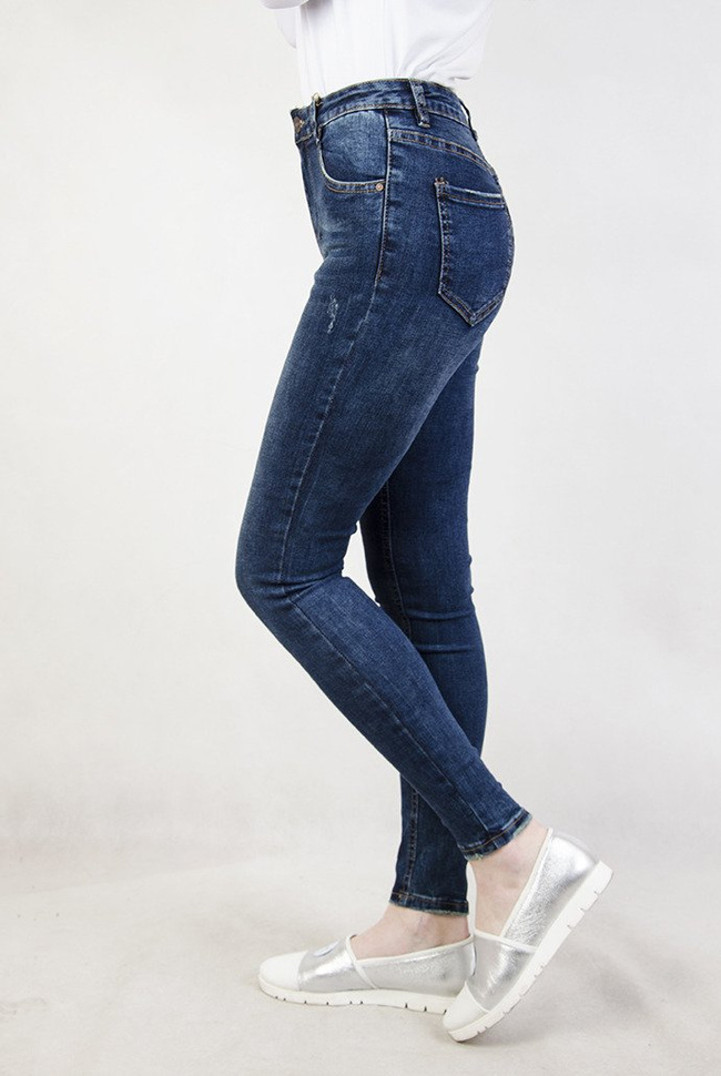 Przylegające spodnie z wysokim stanem