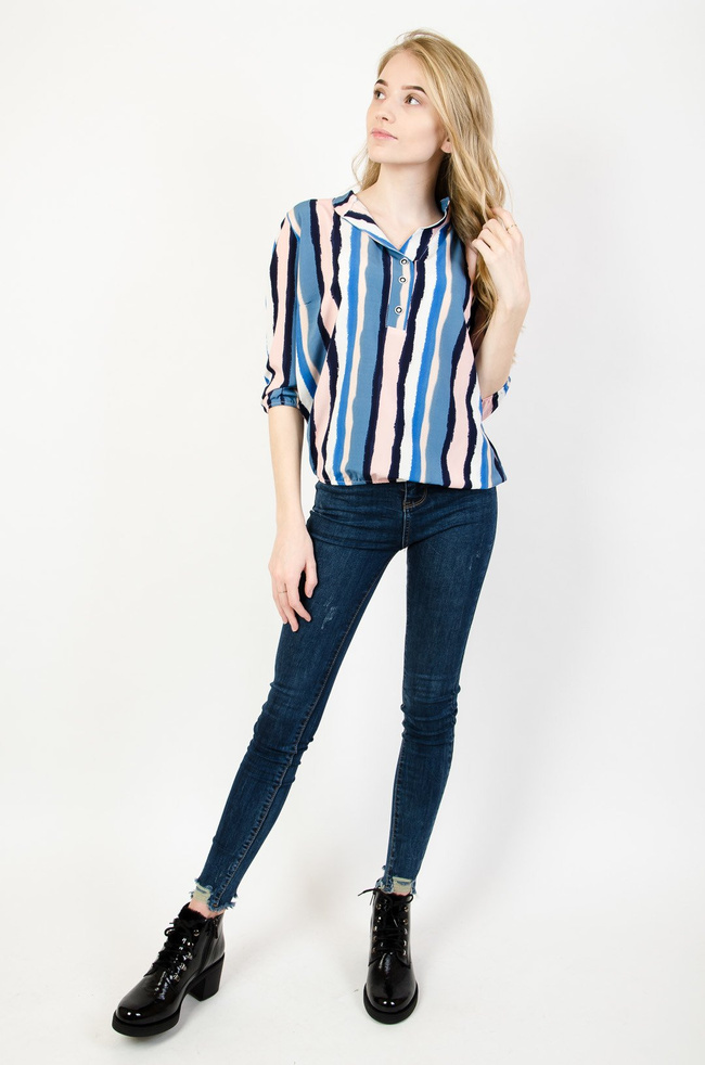 Bluzka w kolorowe paski z rękawem 3/4