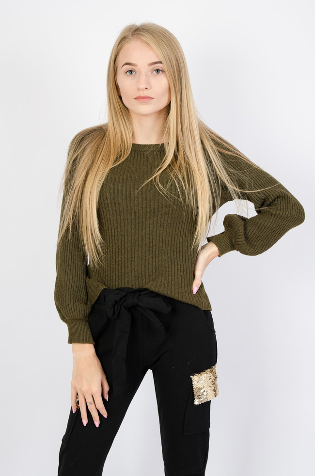 Zielony prążkowany sweter