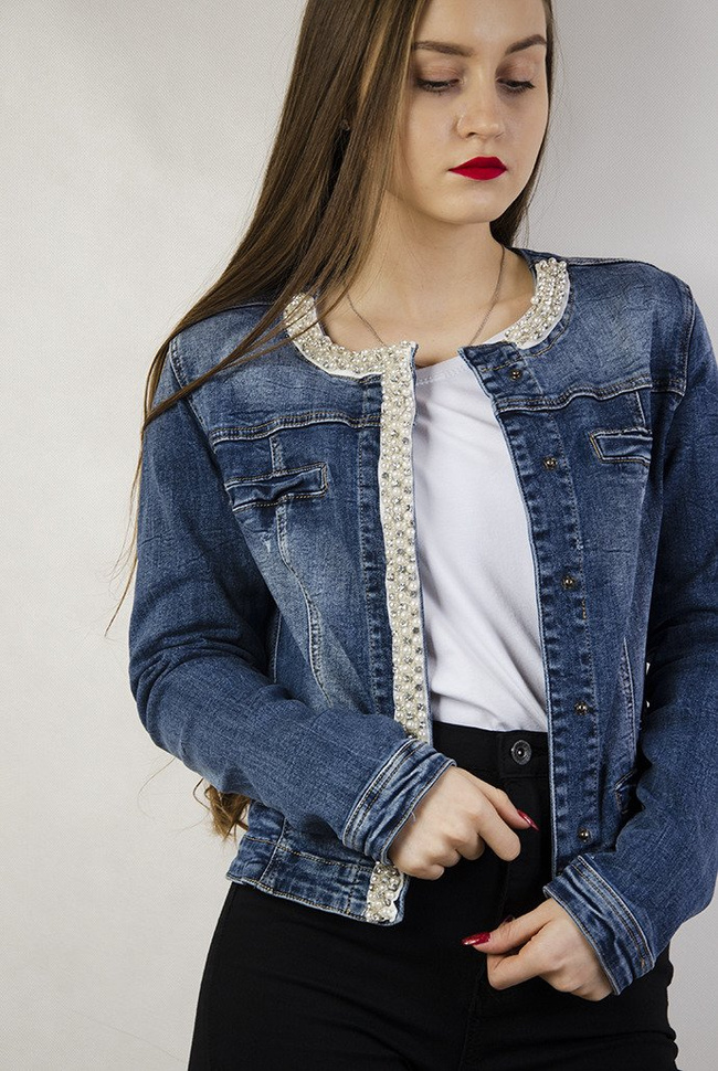 Kurtka jeansowa z perełkami
