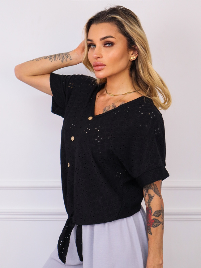 BLUZKA AŻUROWA Z GUZIKAMI I WIĄZANIEM NA DOLE- CZARNY