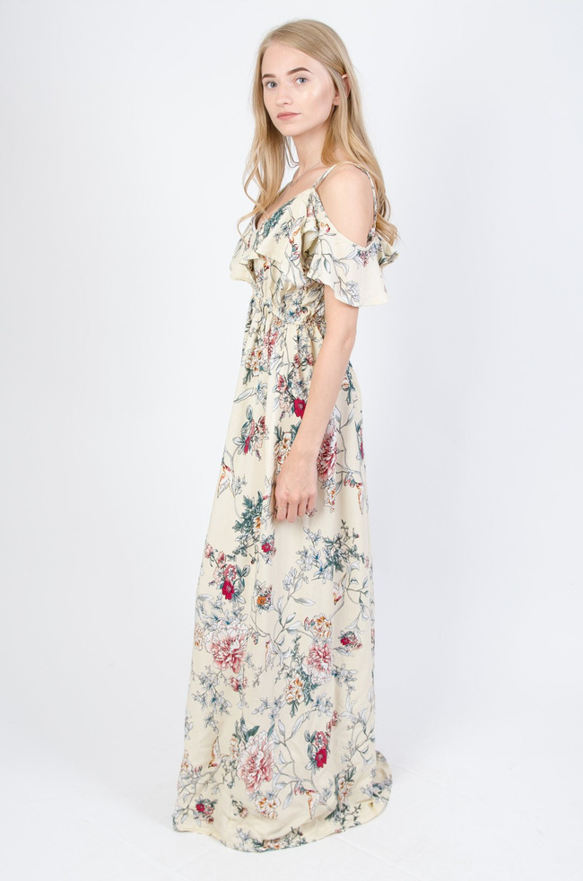 Długa kremowa sukienka w kwiaty z hiszpańskim dekoltem