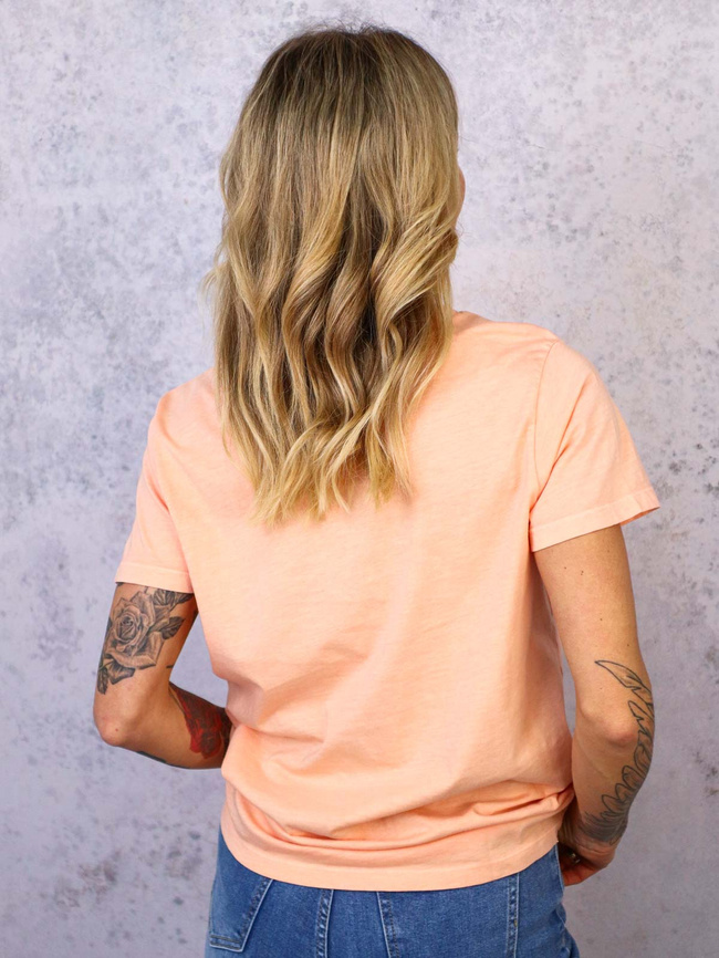 POMARAŃCZOWY  DEKATYZOWANY T-SHIRT Z KOLOROWYM PRINTEM