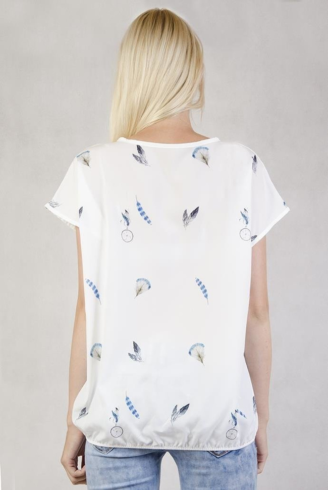 Biała bluzka z piórkami