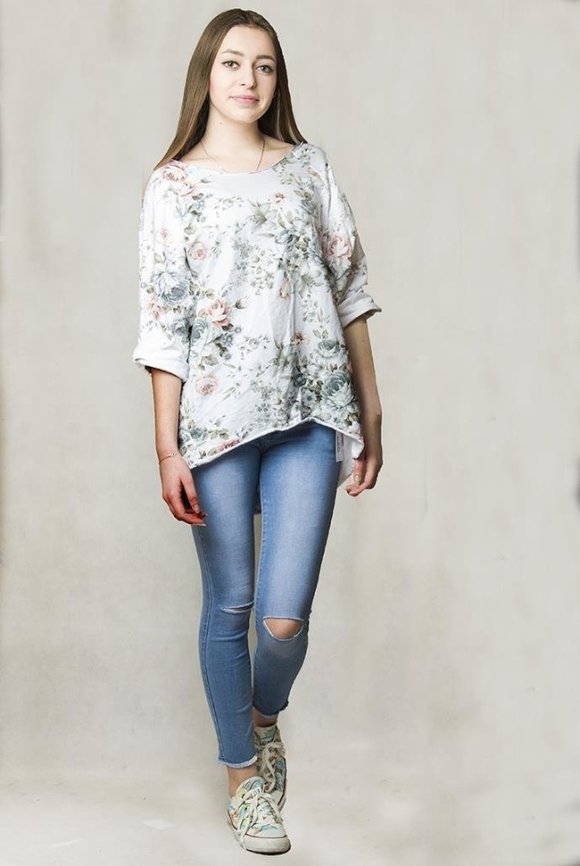 Wygodna bluzka z tyłem przedłóżanym w róże