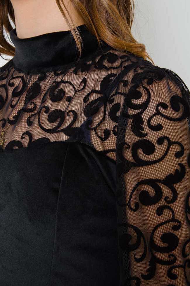 CZARNA WELUROWA SUKIENKA MINI Z WSTAWKAMI Z SIATKI 