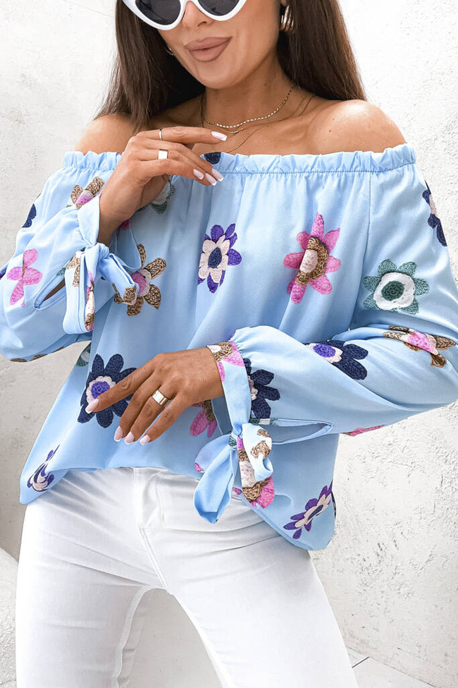 BLUZKA HISZPANKA W KWIATY Z WIĄZANIEM NA RĘKAWACH- NIEBIESKA