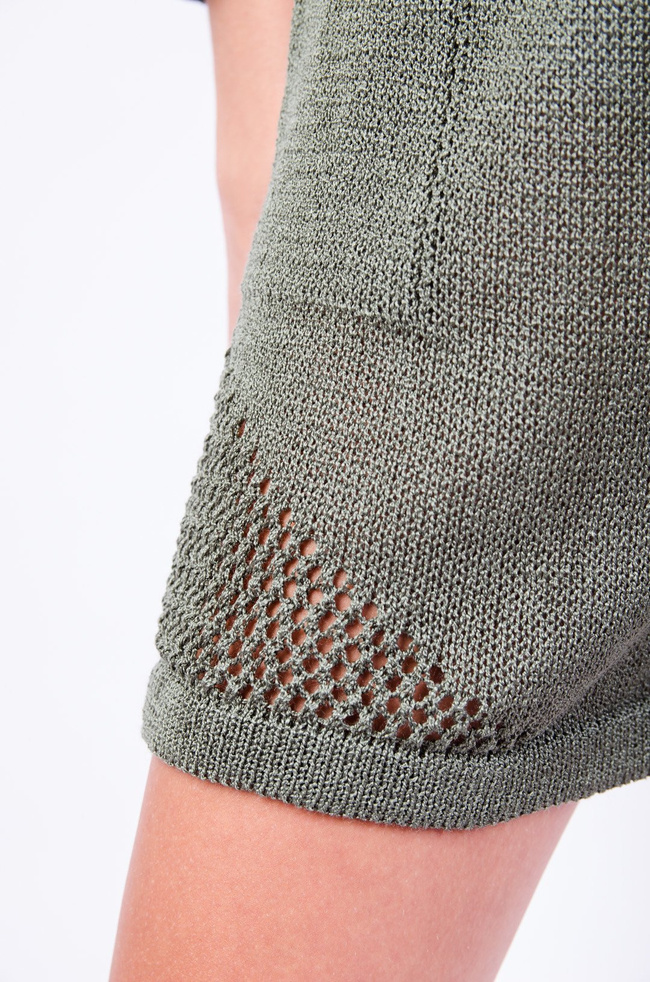 ZIELONY AKRYLOWY KOMPLET SPODENKI + BLUZKA