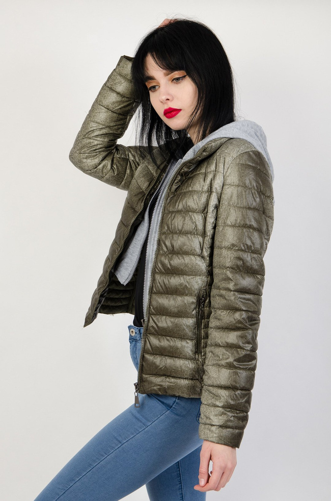 Kurtka pikowana ciemnozielona, z szarym podszyciem