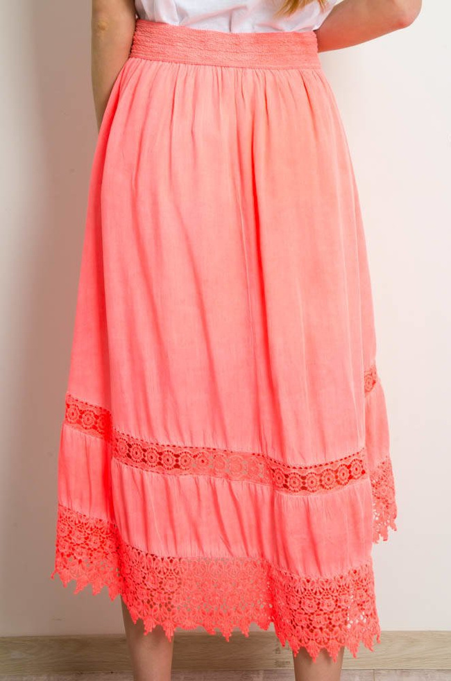 SPÓDNICA MIDI Z GUMĄ W PASIE ORAZ AŻUROWYM WYKOŃCZENIEM-NEONOWY RÓŻ