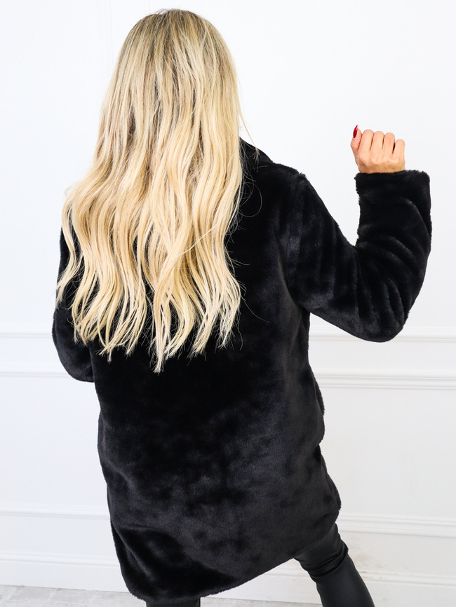 CZARNY FUTRZANY PŁASZCZ