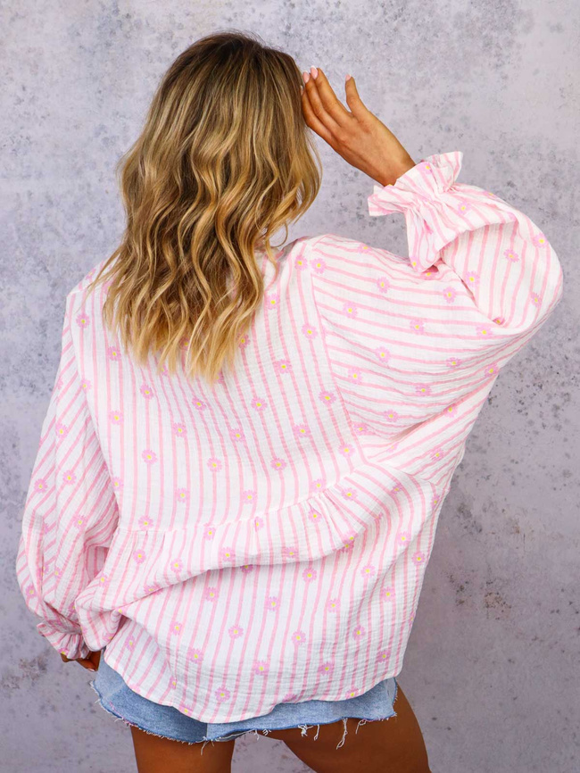 BLUZKA KOSZULOWA OVERSIZE W PASKI I KWIATY- JASNORÓŻOWA