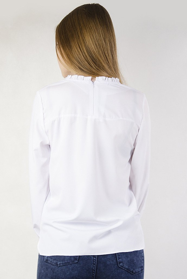 Biała bluzka z falbanką przy szyi