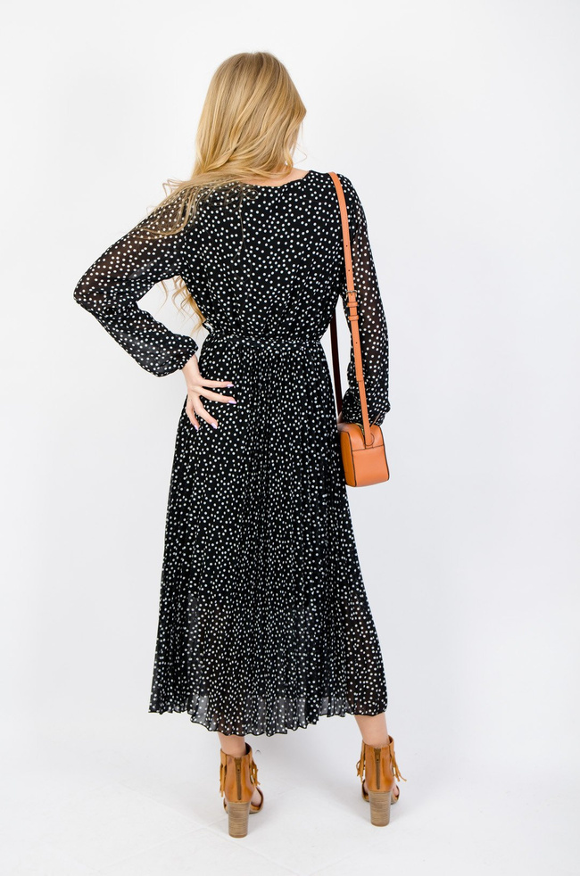 SZYFONOWA SUKIENKA W KROPKI Z PLISOWANYM DOŁEM - CZARNA