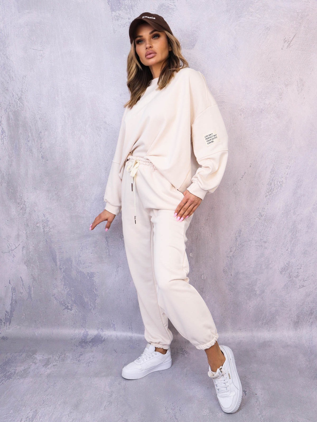 KOMPLET DRESOWY BLUZA Z NASZYWKĄ+ SPODNIE- BEŻOWY