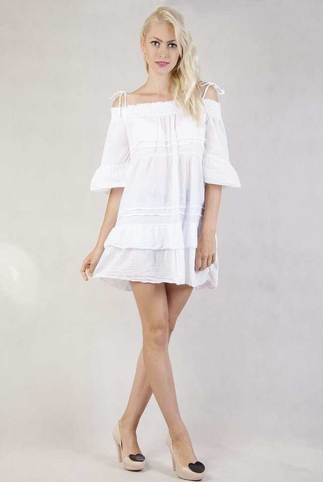 Biała tunika z falbanami i hiszpańskim dekoltem