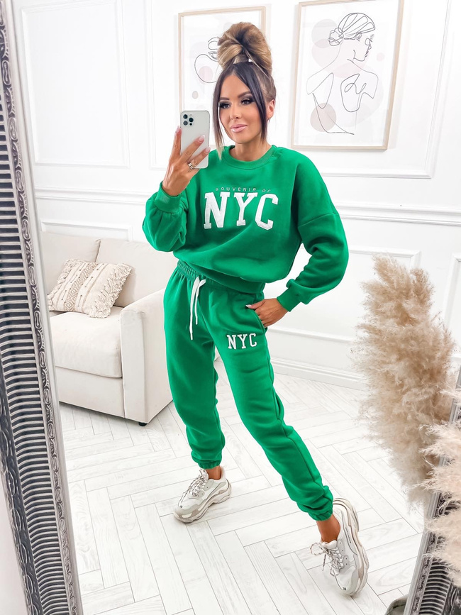 KOMPLET DRESOWY Z OZDOBNĄ NASZYWKĄ- ZIELONY