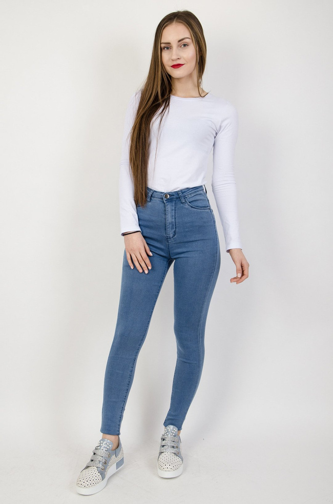 Jasno niebieskie spodnie - jegginsy z wysokim stanem