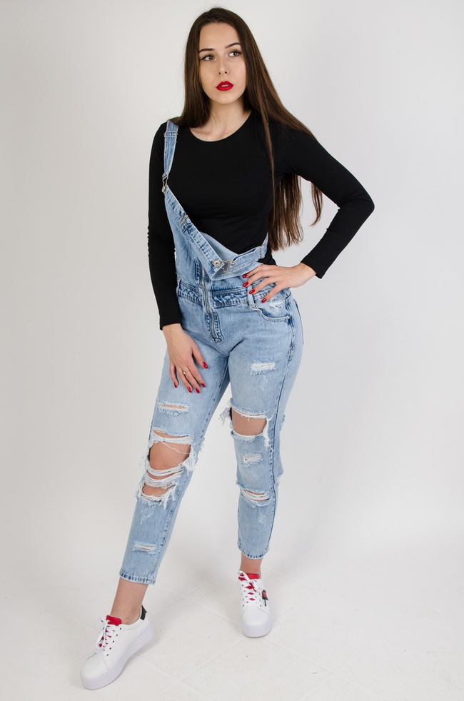 Jeansowe ogrodniczki z dziurami