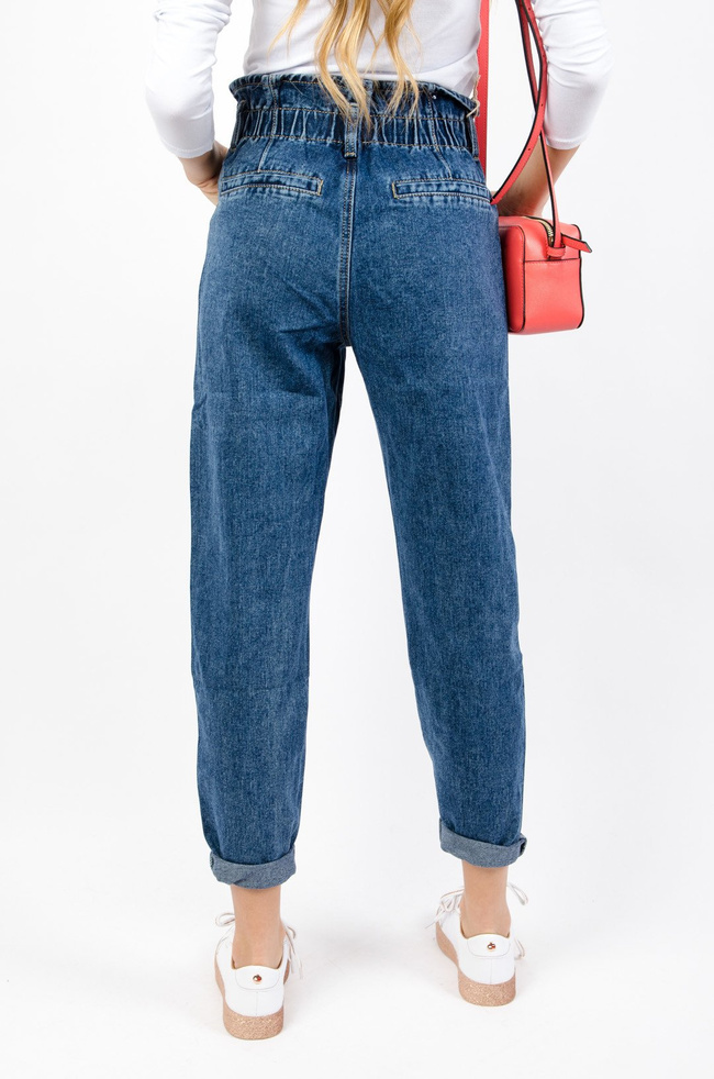 SPODNIE JEANSOWE MOM FIT Z GUMĄ W PASIE