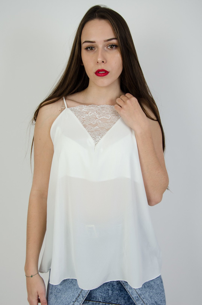 Biała szyfonowa bluzka na ramiączka z koronką