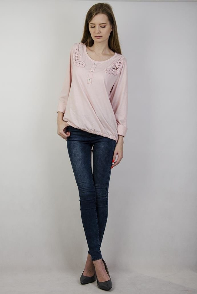 Jasnoróżowa bluzka z guzikami
