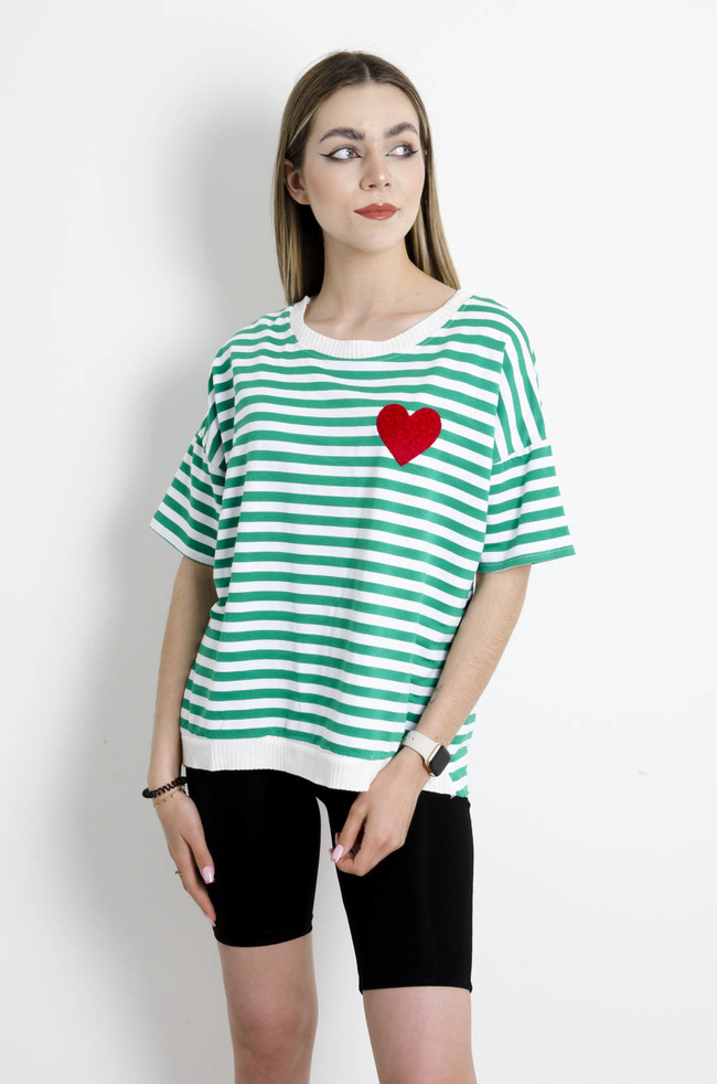 T-SHIRT BIAŁO-ZIELONY W PASKI Z SERDUSZKIEM 